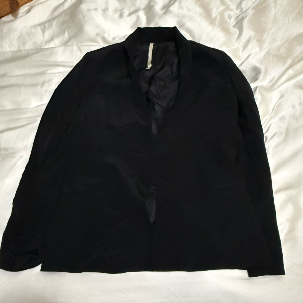 Truth and Pride 100% Silk Black Blazer Size S Small